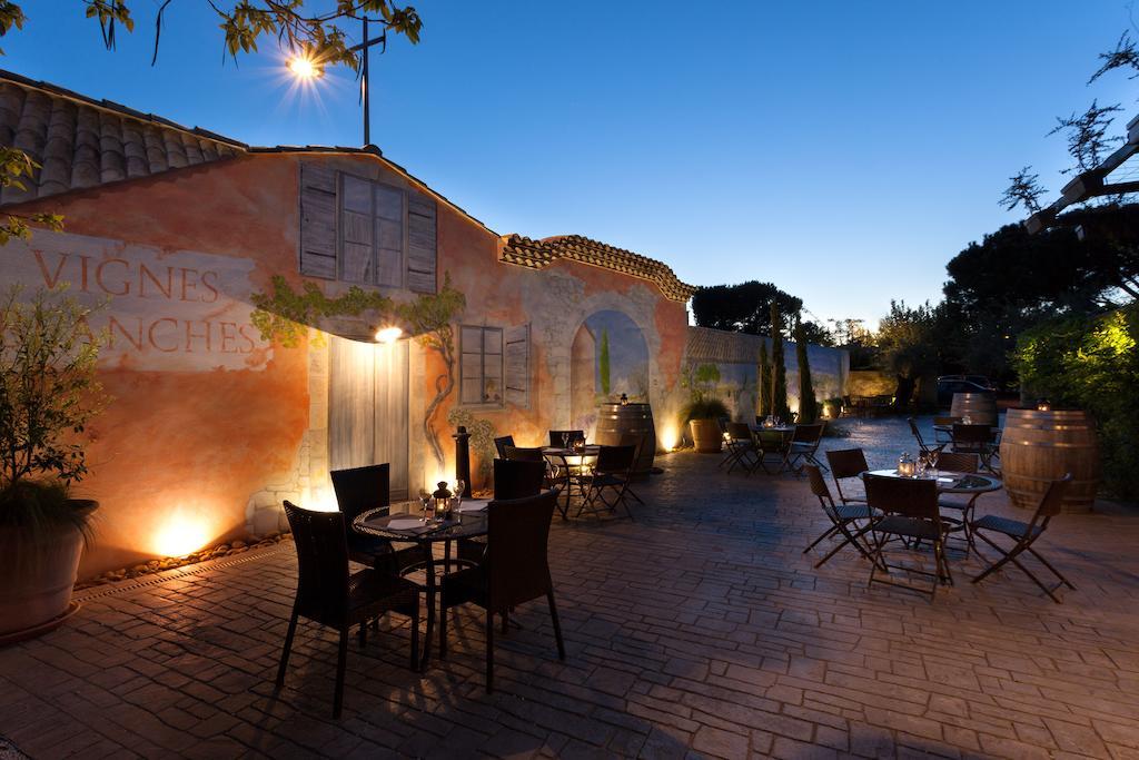 Logis Vignes Blanches*** Hotel Cosy Et Restaurant De Terroir Beaucaire  Dış mekan fotoğraf